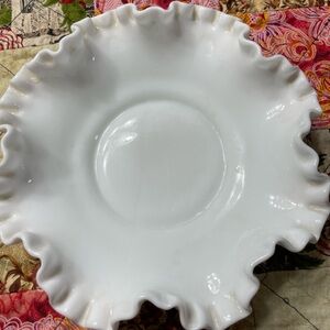 Elegant White Hobnob Ruffled Edge Bowl